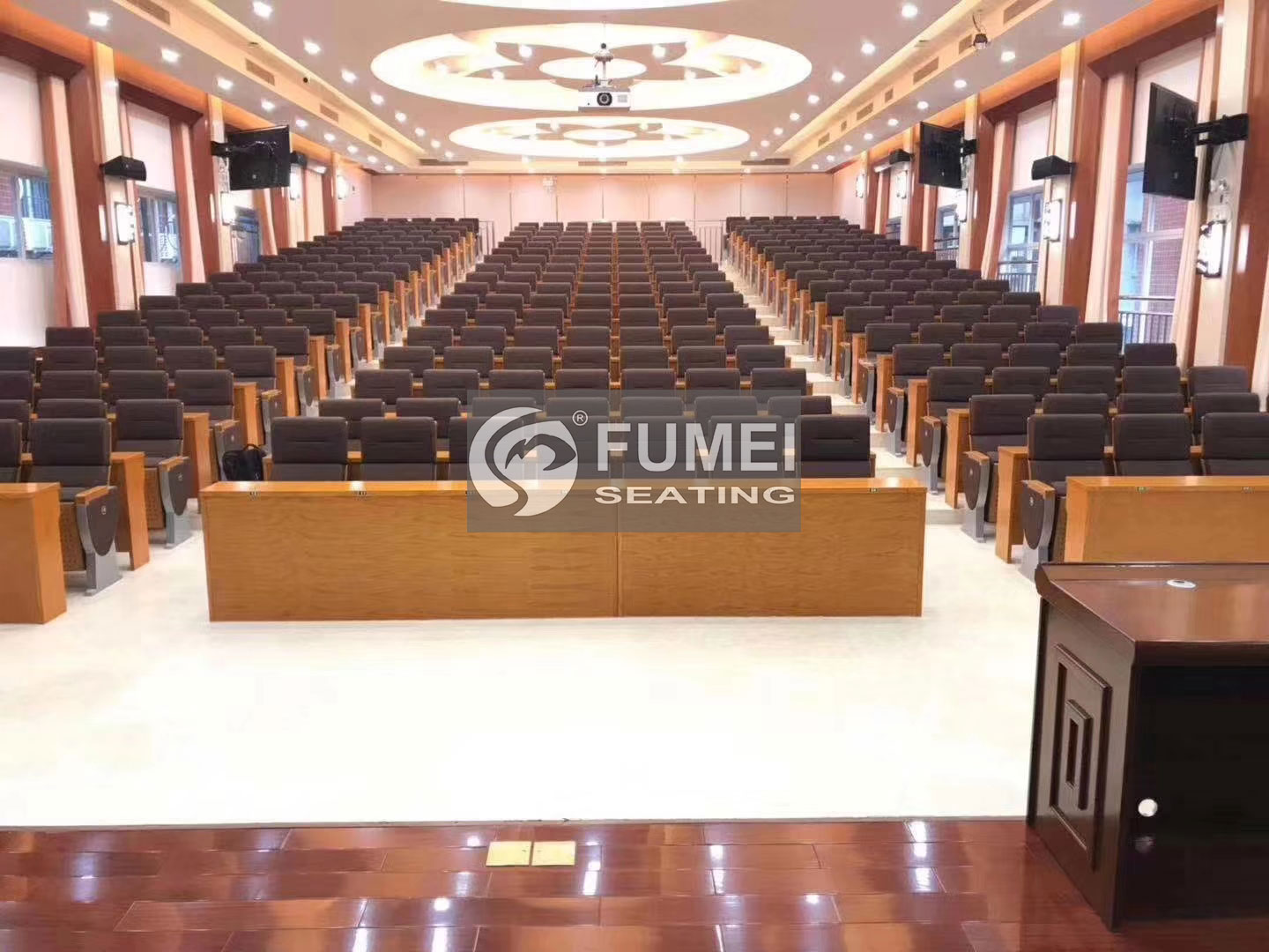 FM-272 auditorium chair case