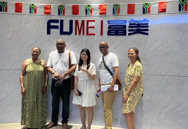 Welcome South Africa delegations come to Fumei Factory to negotiate cooperation